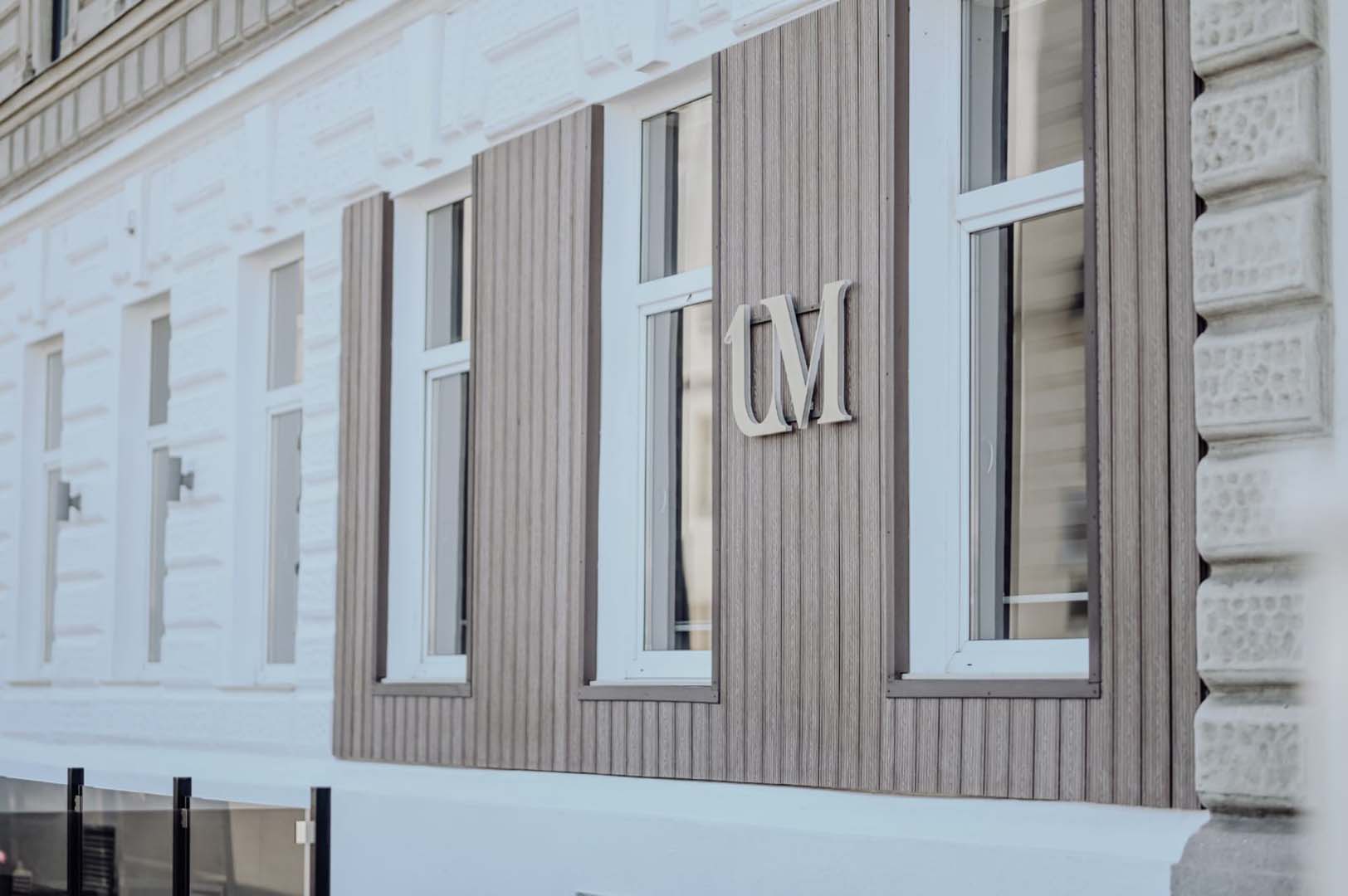 3D Reklama Uno Momento Bec 3D Reklama Uno Momento Bec