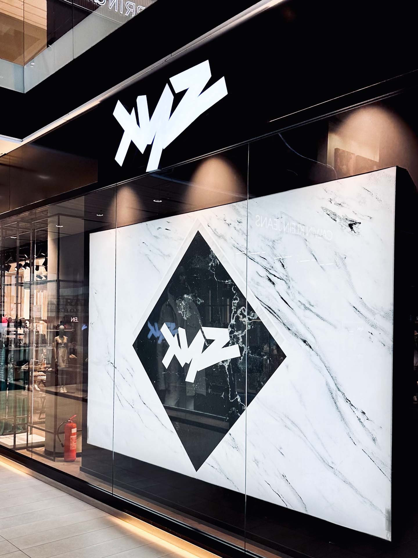 3D svetleca reklama XYZ Rajiceva beograd 3D svetleca reklama XYZ Rajiceva beograd