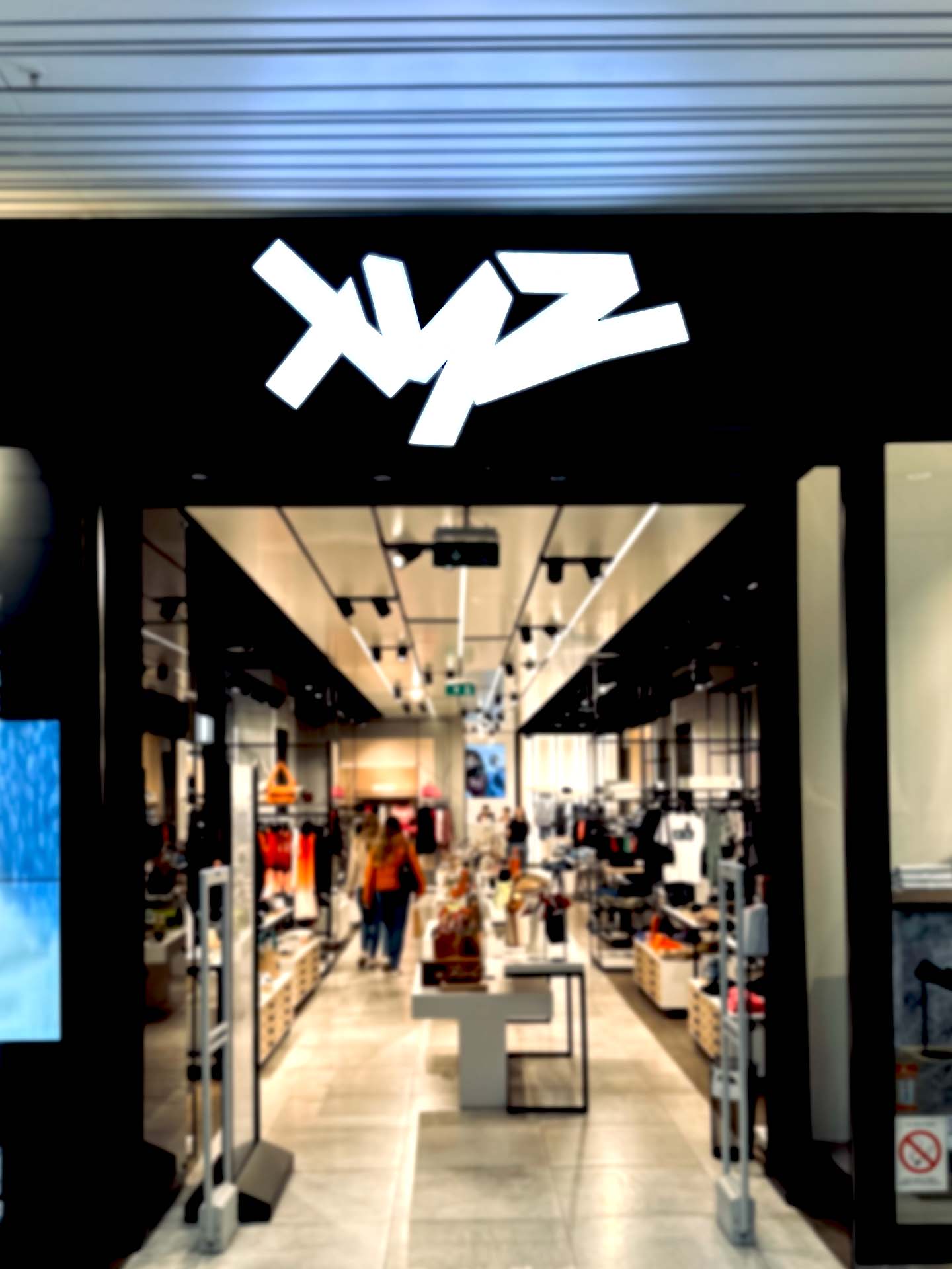 3D svetleca reklama XYZ Rajiceva beograd 3D svetleca reklama XYZ Rajiceva beograd